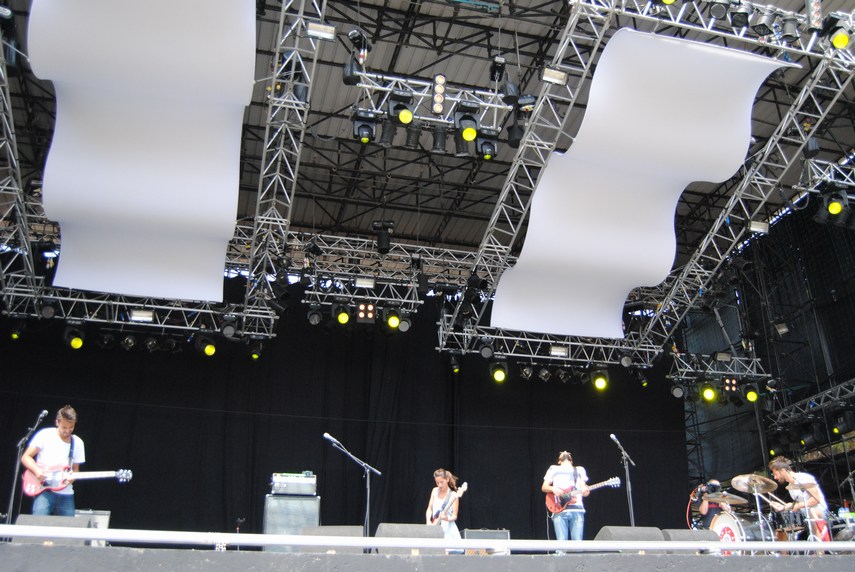 Linda Martini - Dia ,  -Palco 25 de Abril